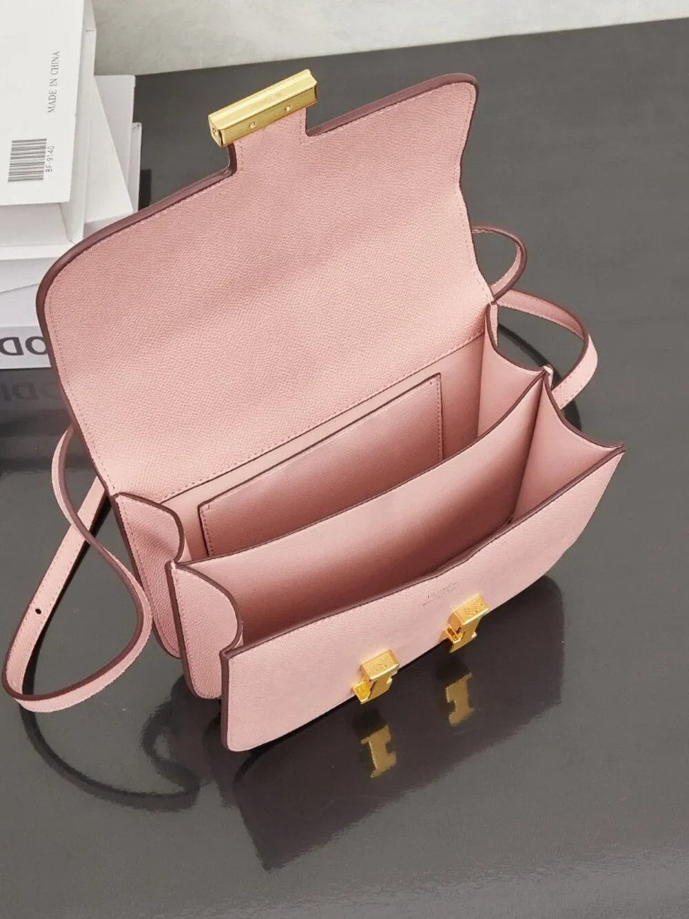 Classic Hermes Bags: A Stylish and Versatile Choice for Elegance